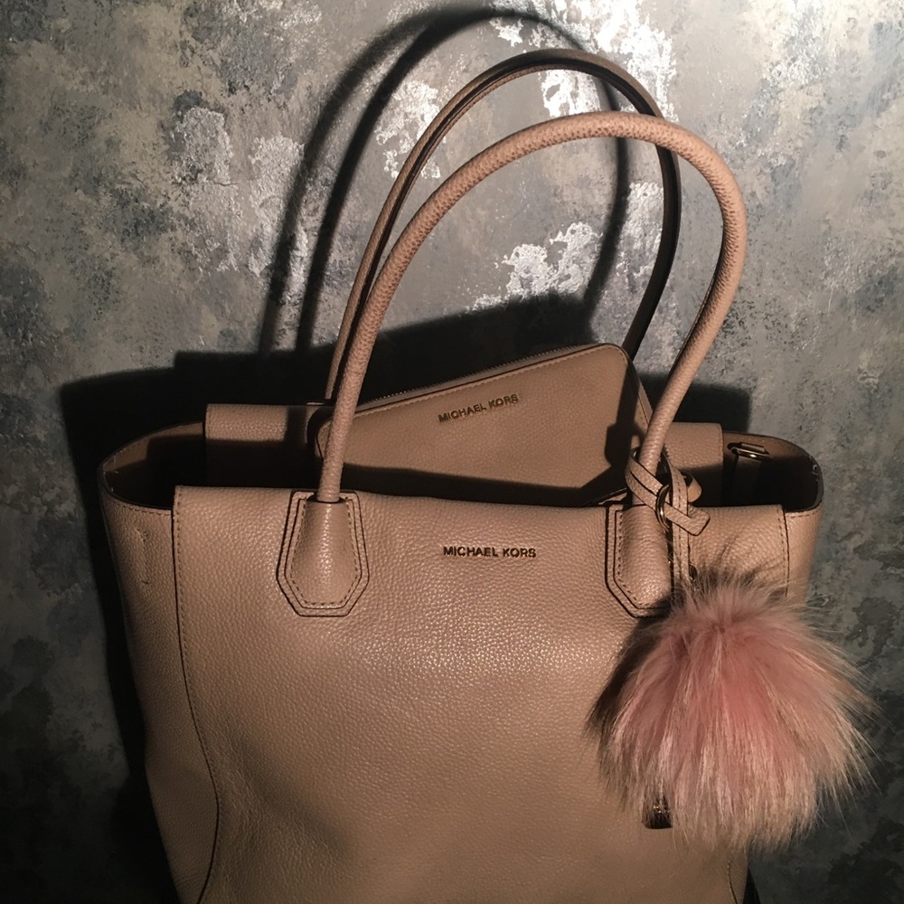 Authentic Michael Kors Purse w/ Wallet